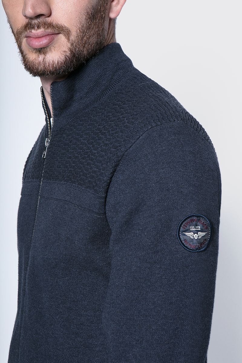 label-4