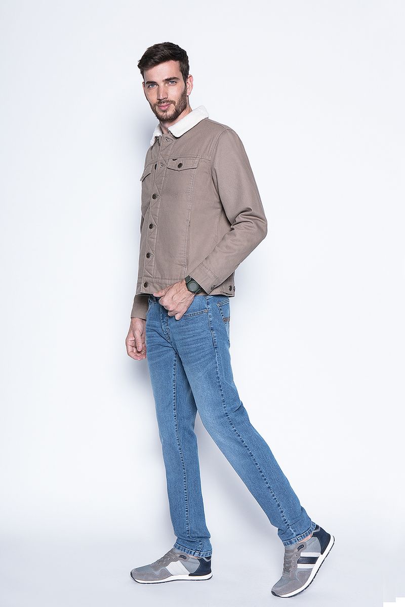 label-3