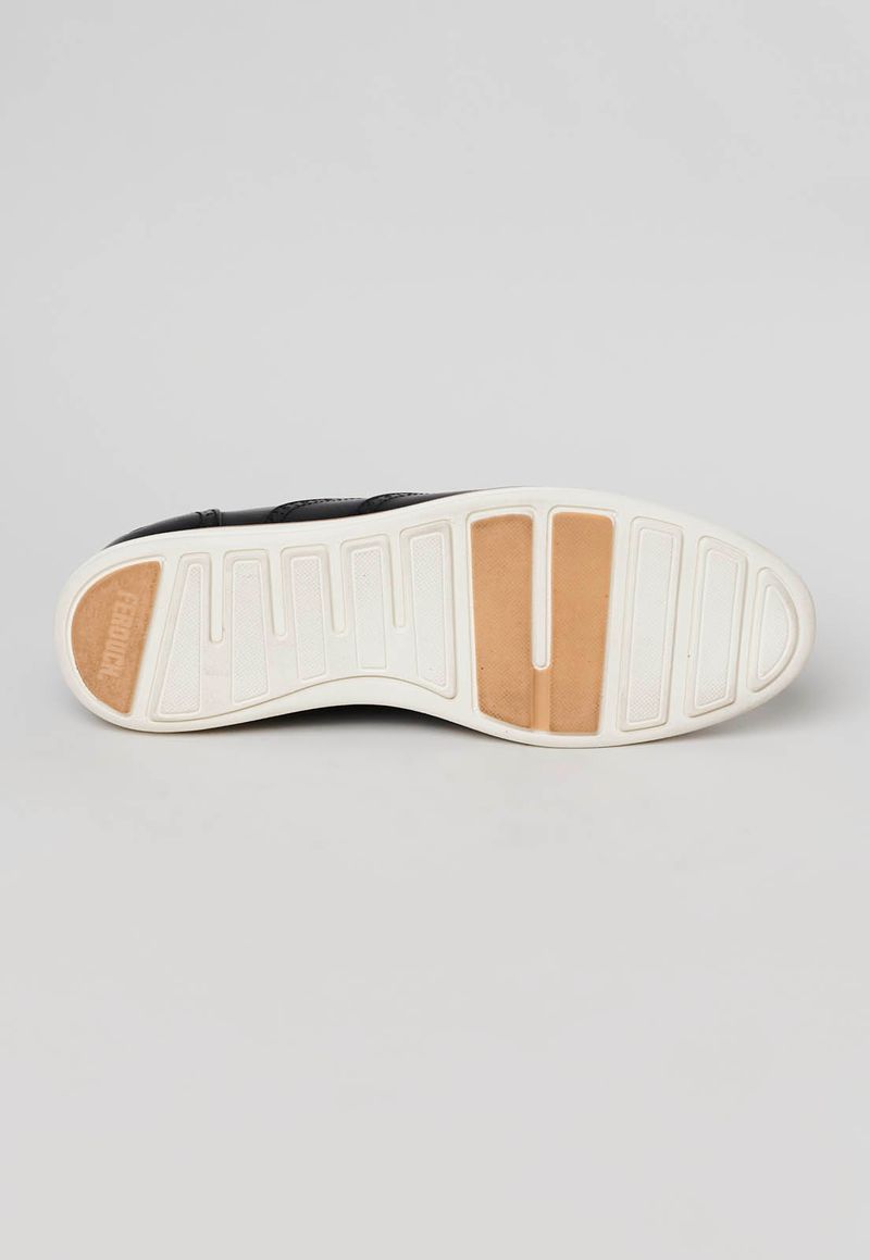 label-3