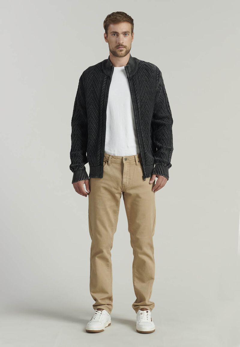 label-4