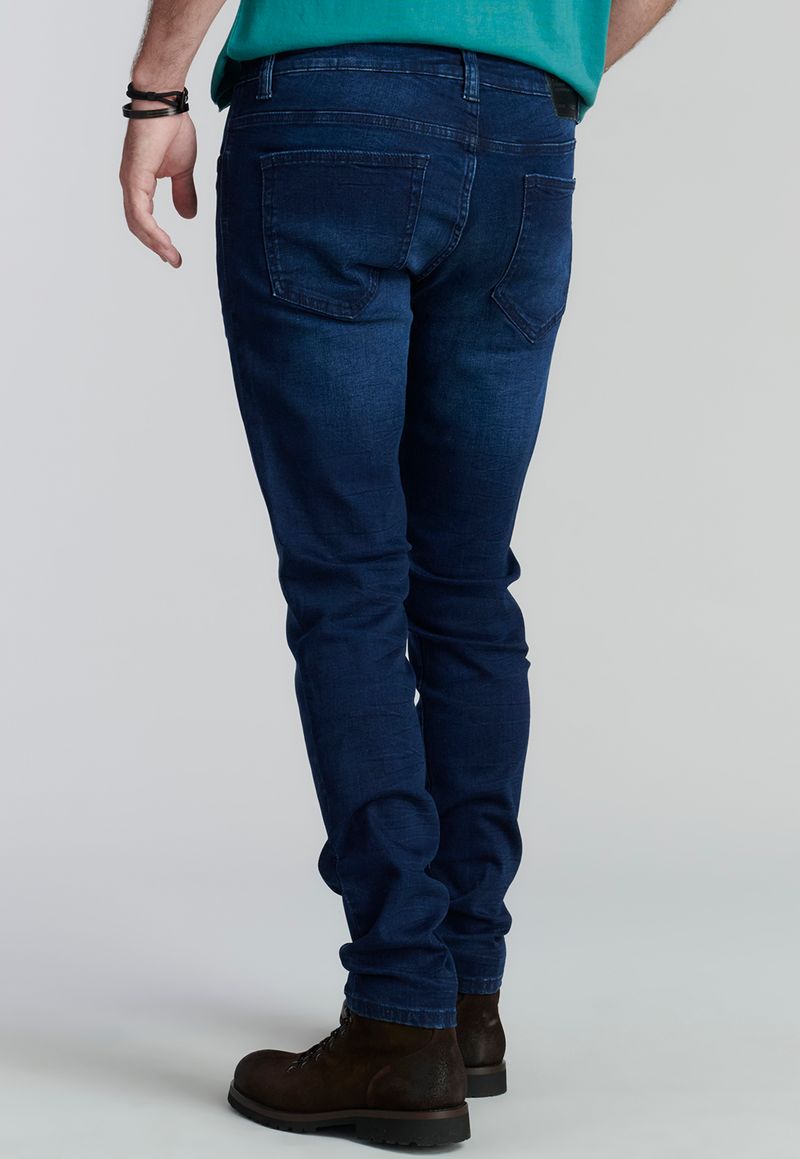 label-3