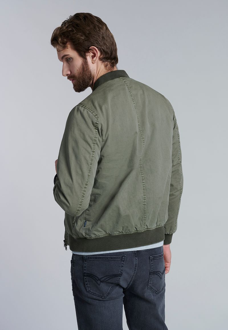 label-3