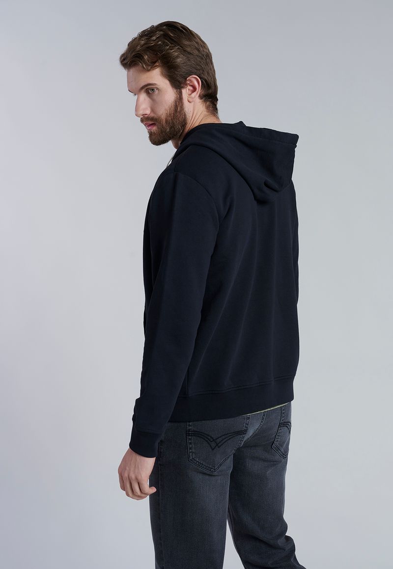 label-3