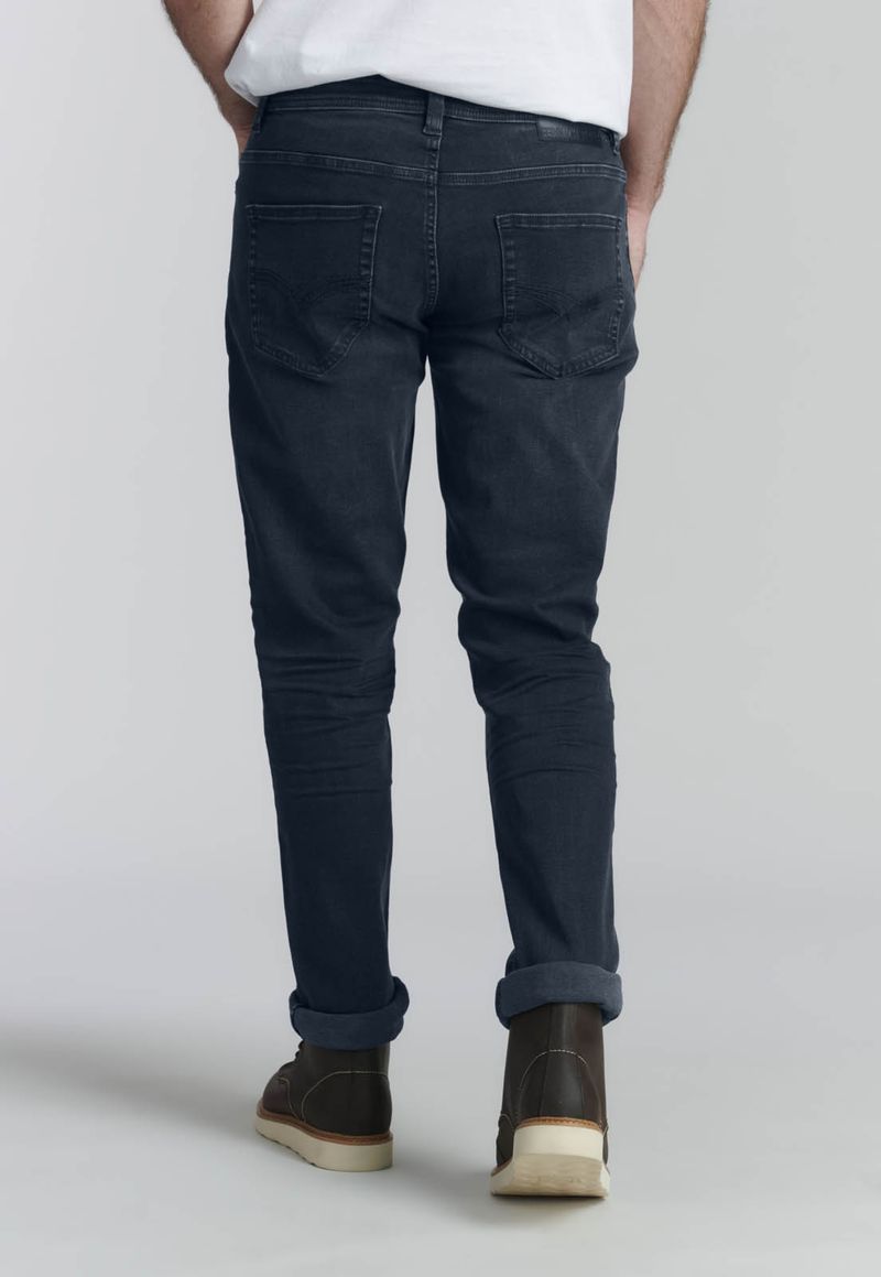 label-3