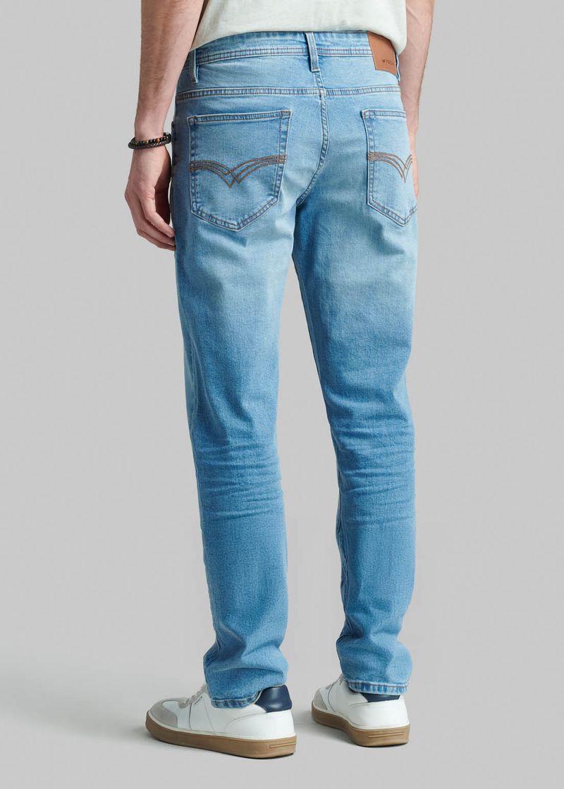 label-3