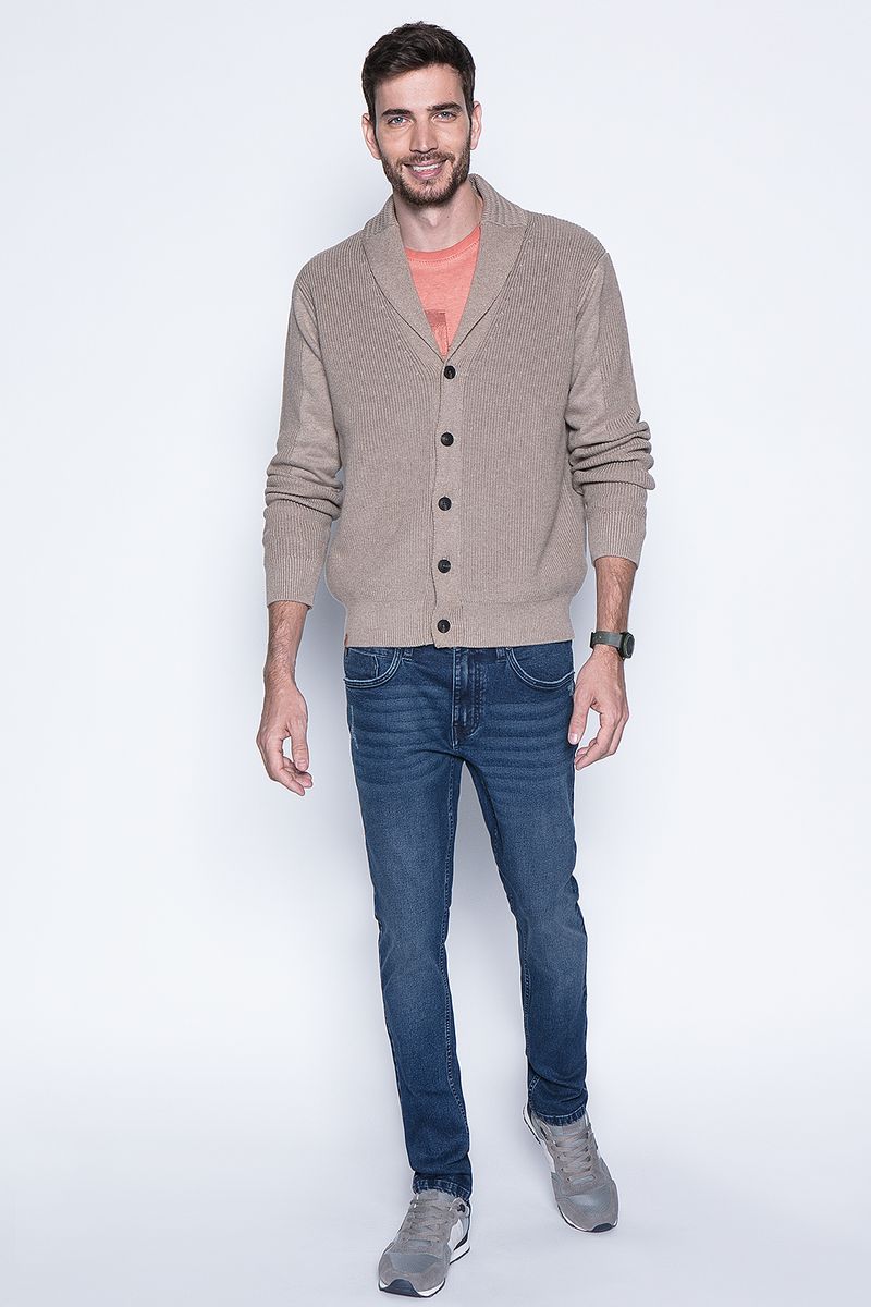 label-3