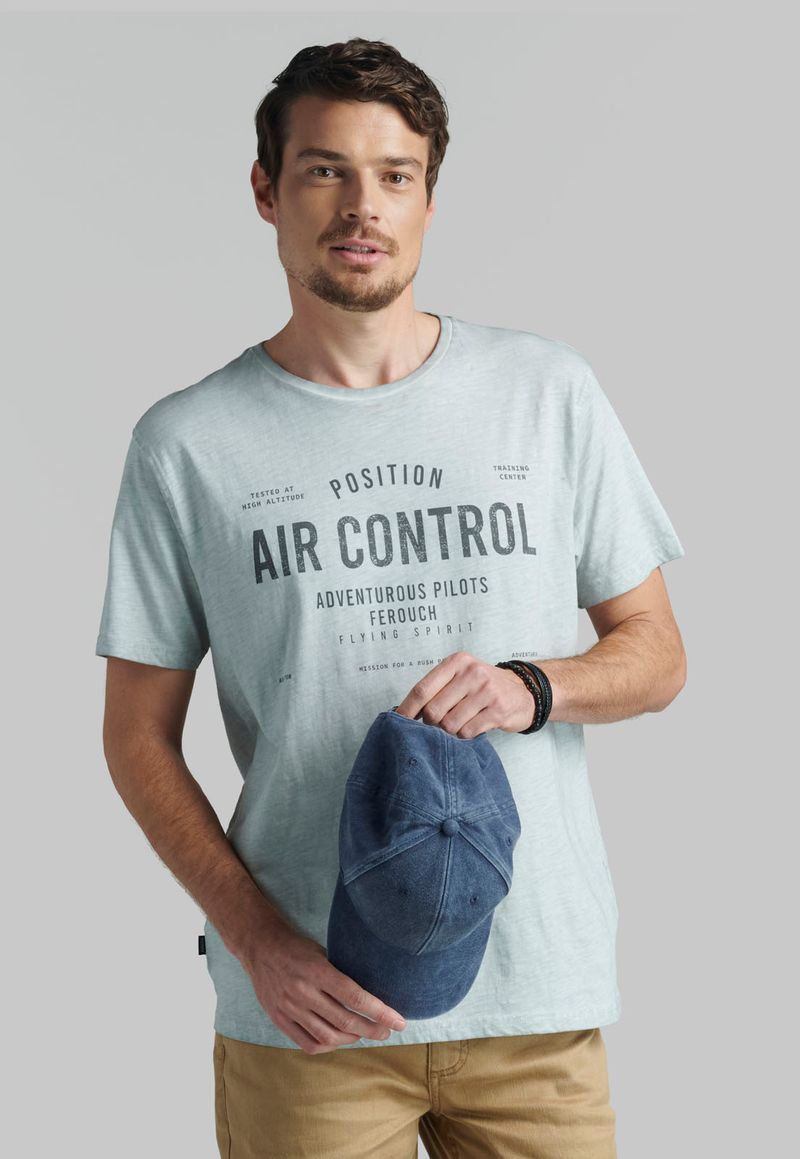 label-4